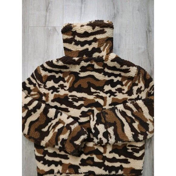 New BB Dakota Brown Camo Wilder Yes Teddy Bear Jacket Small - Picture 5 of 11